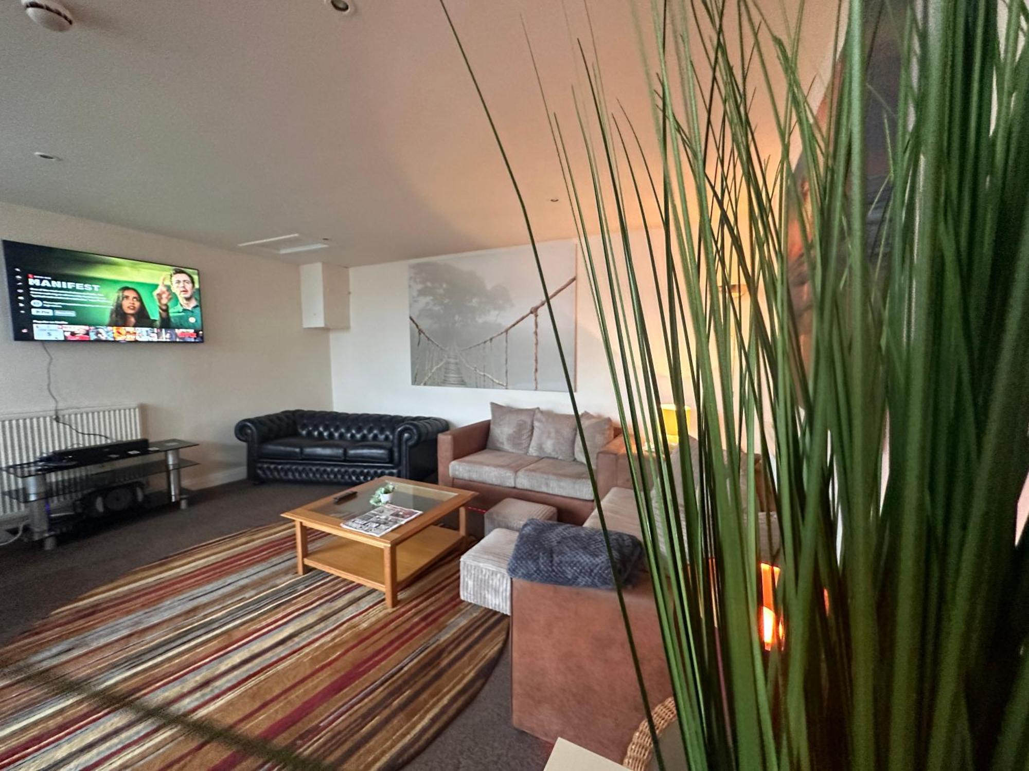 Moor Park Apartments เพรสตัน ภายนอก รูปภาพ